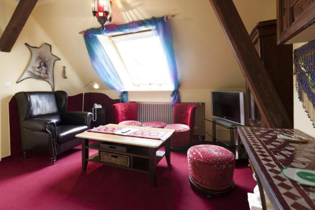 Themen Hotel Terrassen Cafe Bad Münder am Deister Kültér fotó